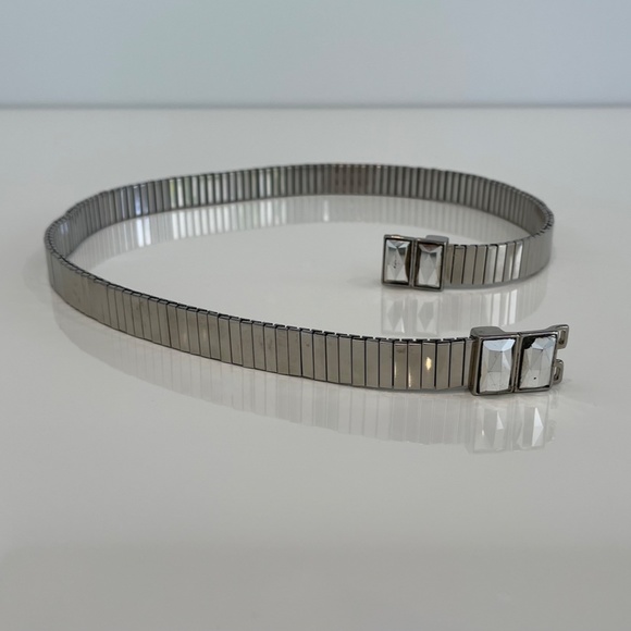 EXPANDABLE SILVER BELT ONE SIZE FITS ALL